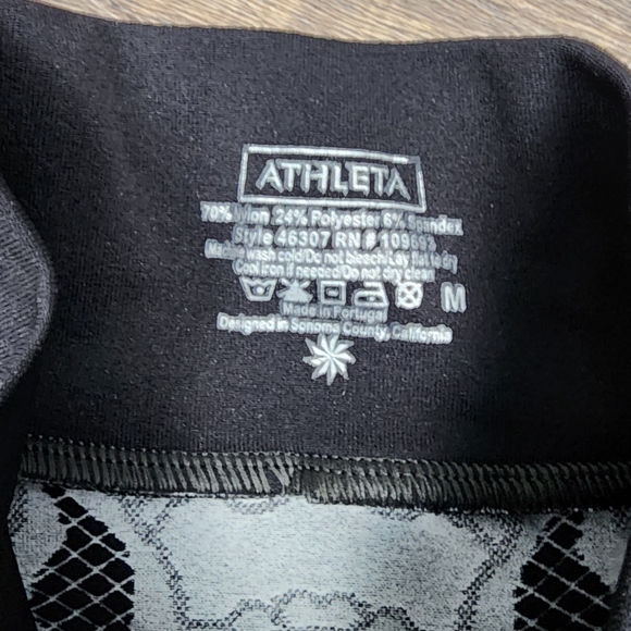 Athleta 1/4 zip black patterned workout jacket size small - Picture 5 of 12